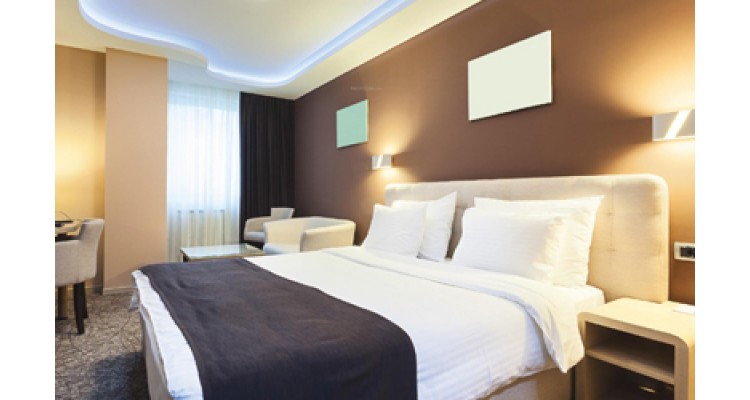 5 Things You Should Always Remember To Keep In Hotel Room